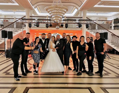 Sesja ślubna w Radziejowie – magiczne ujęcia pary młodej w naturalnej scenerii.