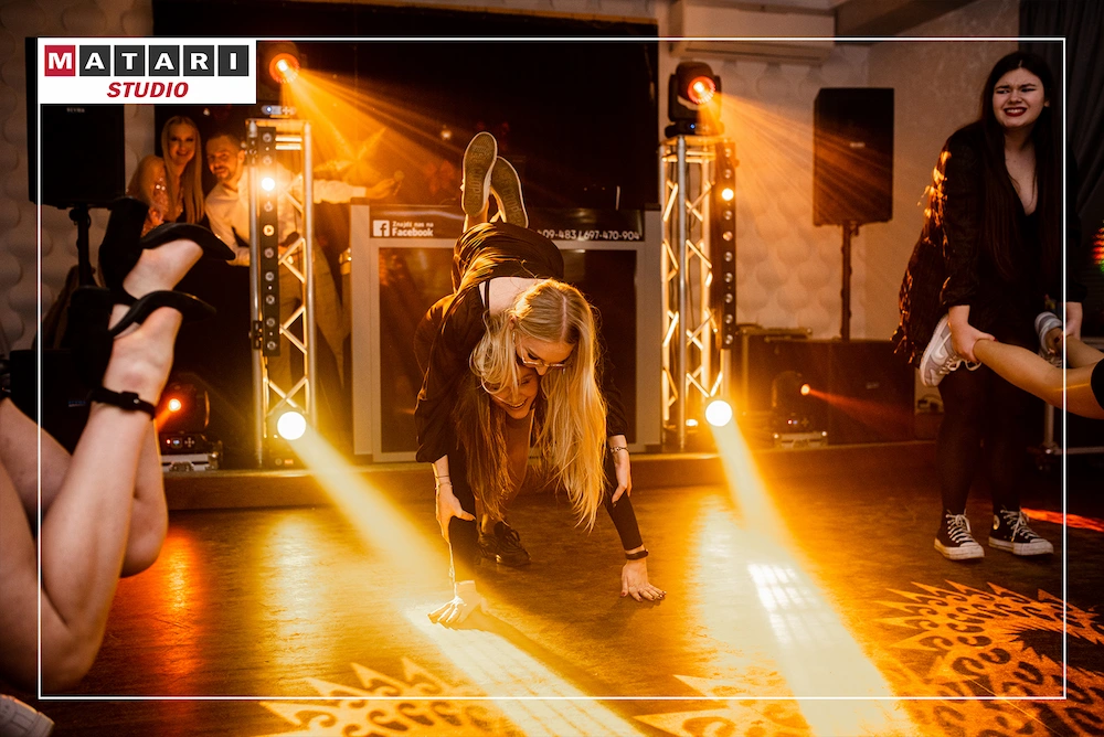 Kamerzysta na osiemnastkę w Toruniu - dynamiczne zdjęcia