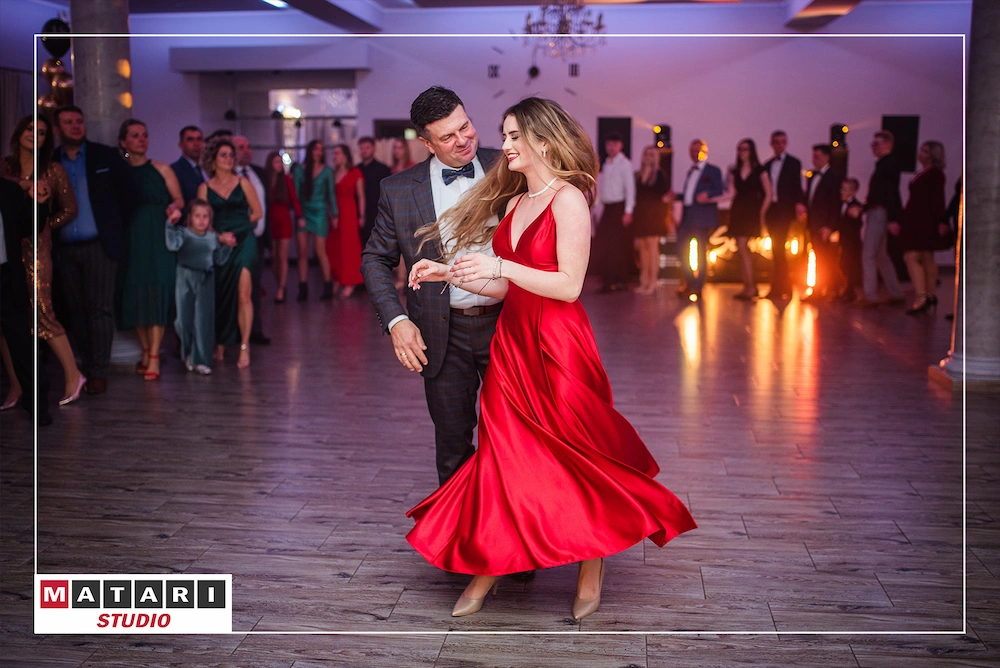 Fotograf na osiemnastkę w Toruniu - radosna atmosfera