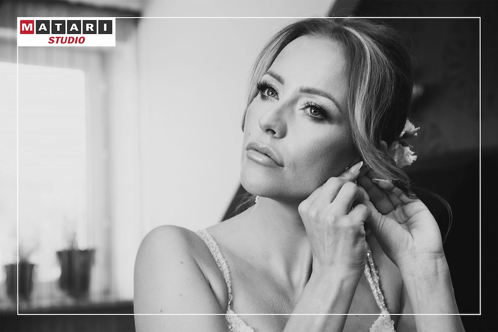 Pan Młody w trakcie przygotowań uchwycony przez fotografa