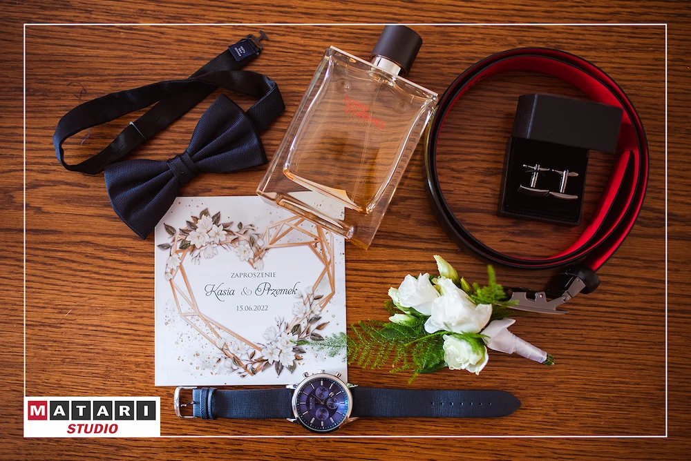 Panna Młoda w trakcie przygotowań uchwycona przez fotografa