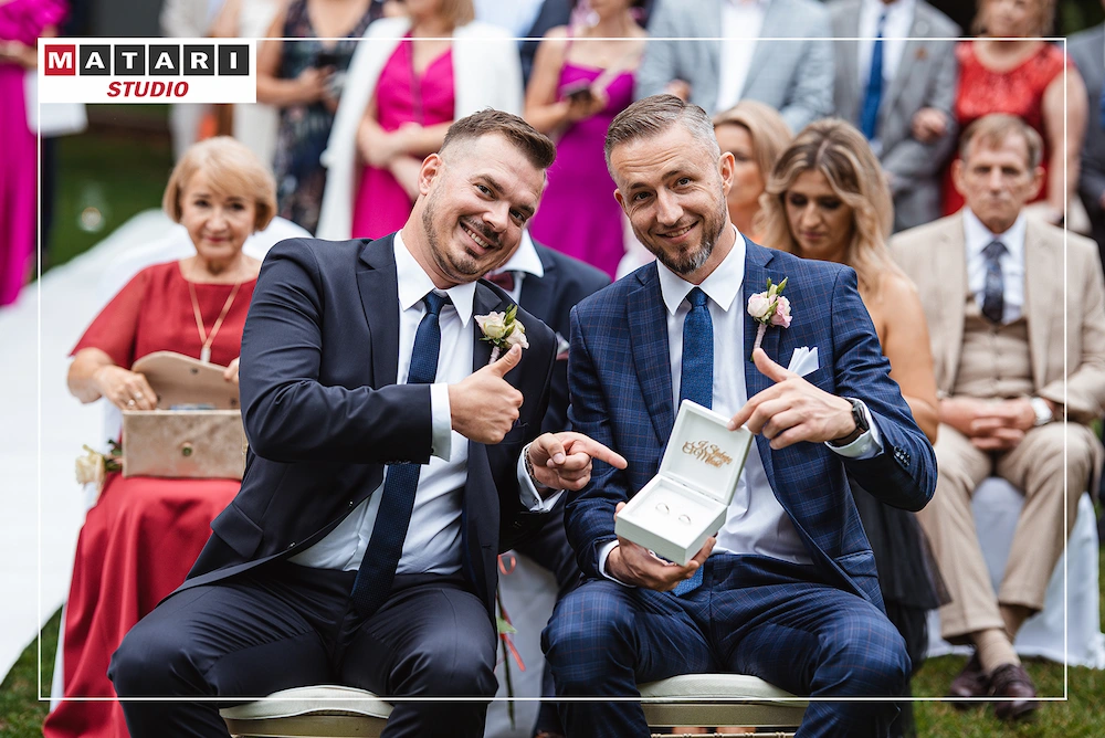 Kamerzysta na ślub dokumentuje emocje Pana Młodego