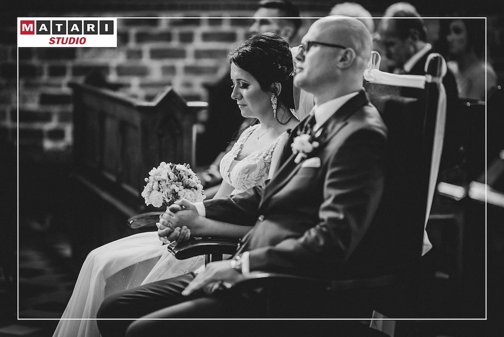 Fotograf na wesele uchwycił detale kwiatów Panny Młodej