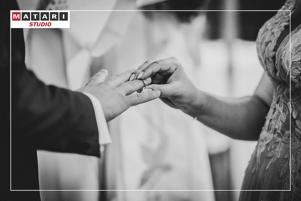 Fotograf na ślub uchwycił radość po ceremonii