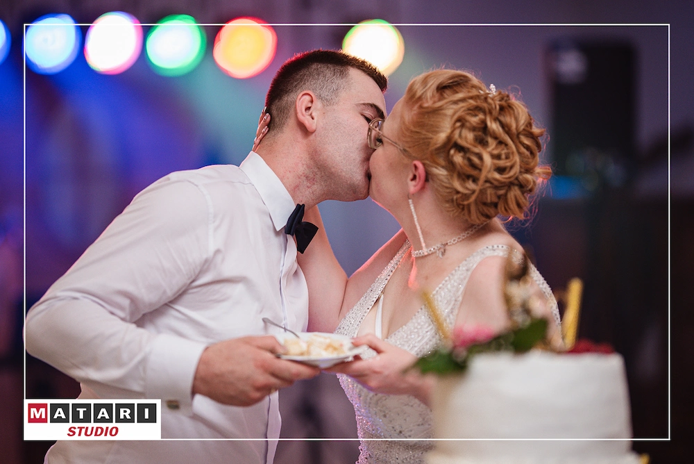 Szczegół dekoracji stołu weselnego