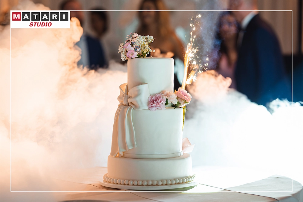 Panna Młoda w pięknej sukni ślubnej