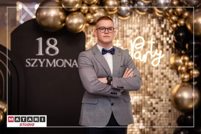 Fotograf na osiemnastkę w Toruniu - radosny moment imprezy