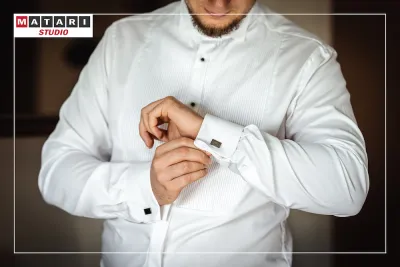 Kamerzysta na ślub dokumentuje przygotowania w domowej atmosferze