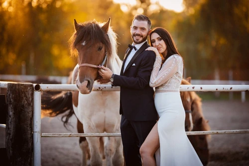 Kamerzysta weselny w Grudziądzu – profesjonalne nagranie przemówień gości.